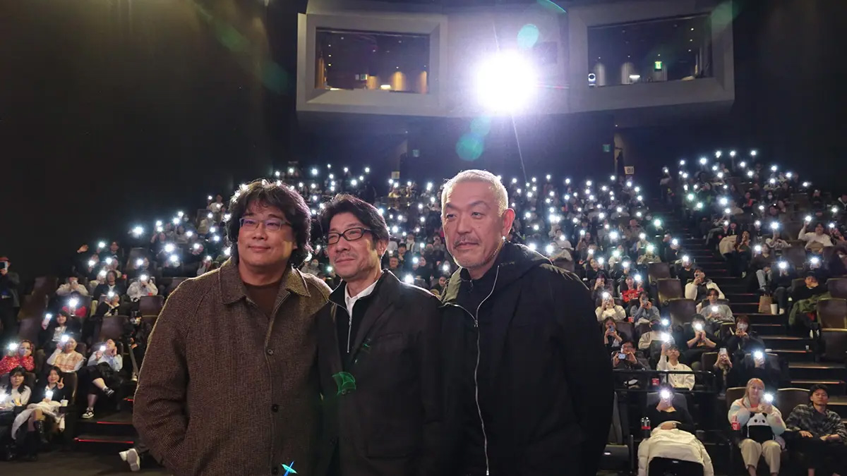『せかいのおきく』観客熱狂の韓国上映レポート 阪本順治監督×ポン・ジュノ監督、ユ・ジテ特別対談！